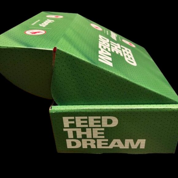 RARE Canadian Olympic Collectible Lunch Box 🇨🇦 | Team Canada x Sobeys - NEW - Picture 12 of 14